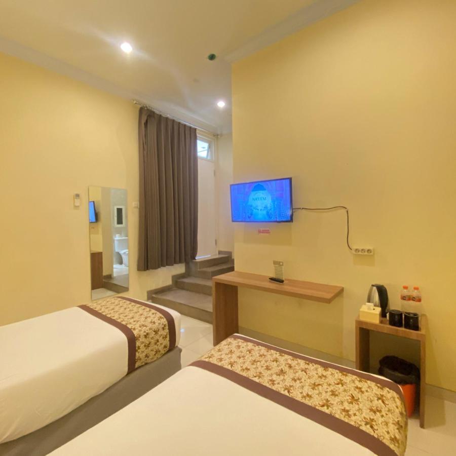 Riverstone Hotel & Cottage Batu  Exterior photo