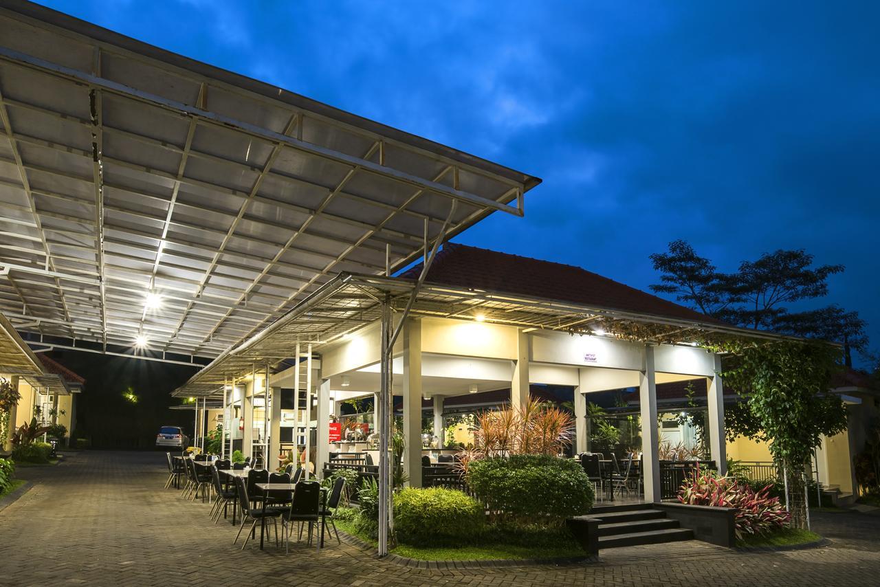 Riverstone Hotel & Cottage Batu  Exterior photo